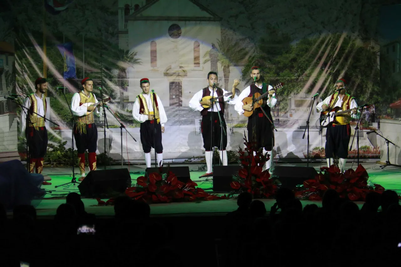 Another award and Golden Plaque in Makarska